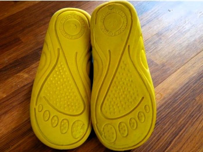Chaussure cuir + chausson Garçon pointure 22 Babar et MOD8 bleu lot TBE - photo numéro 4