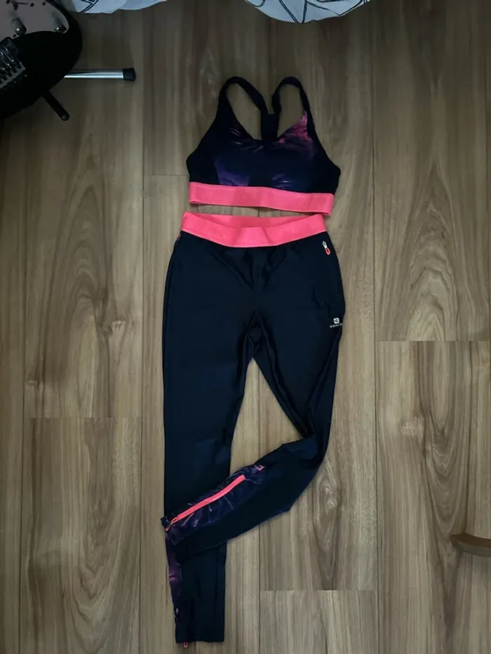 Ensemble sport femme