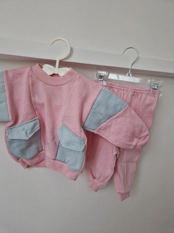 Ensemble pull pantalon jogging rose gris 3-6mois très bon état