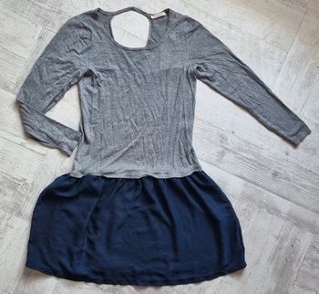 Robe manches longues taille 2