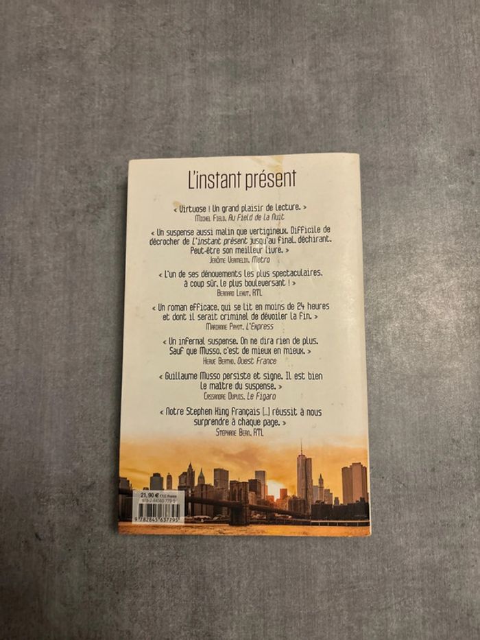 Livre l’instant présent Guillaume Musso - photo numéro 6