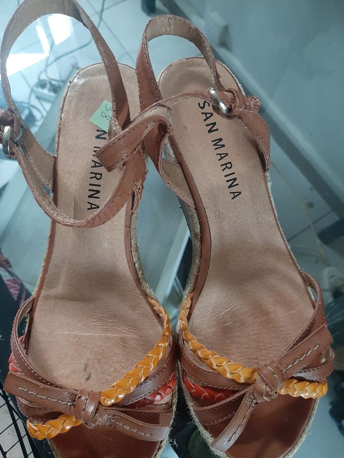 Talon de femme pointure 38.marque san marina - photo numéro 2