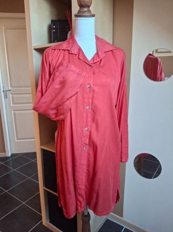 Chemise longue corail orangée neuve