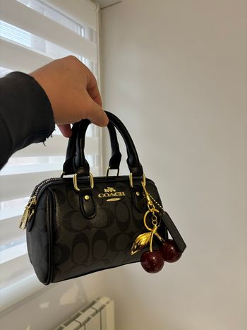 Sac noir avec bandoulière 