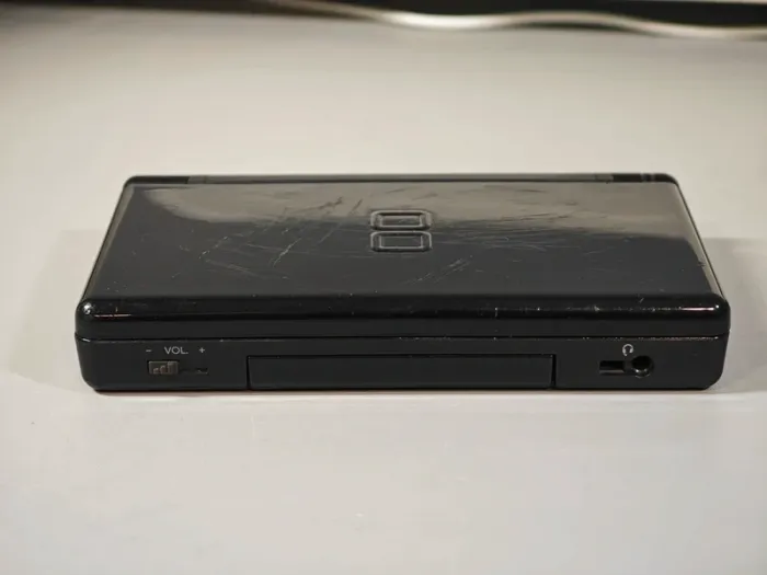 Console Nintendo DS Lite avec chargeur fonction GBA uniquement - photo numéro 12
