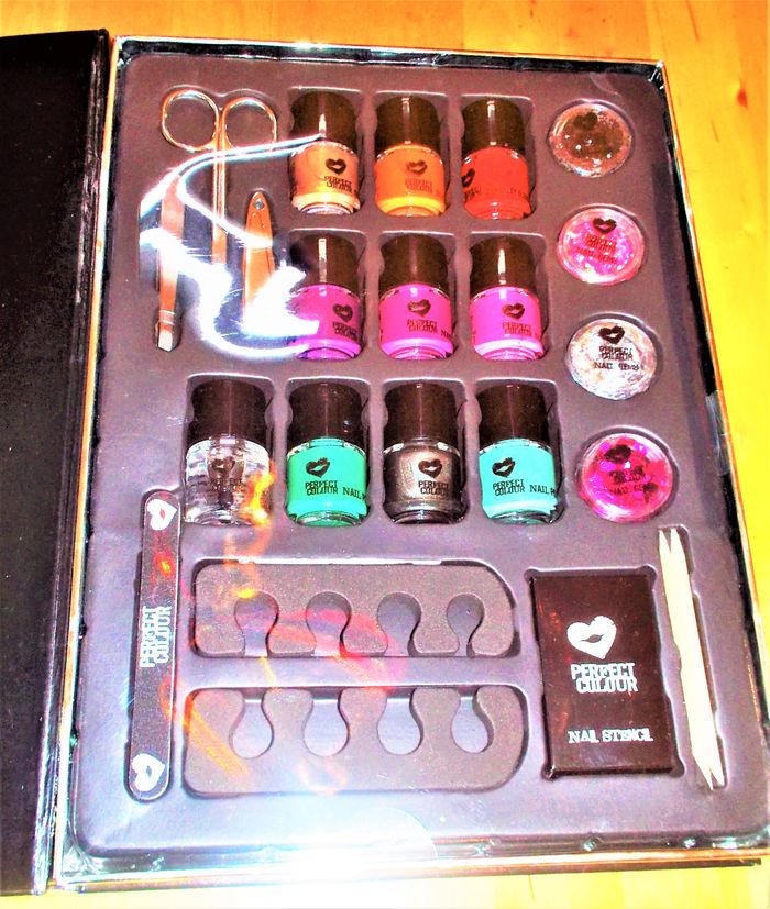 Grand Set "Perfect Color Nails" - photo numéro 4