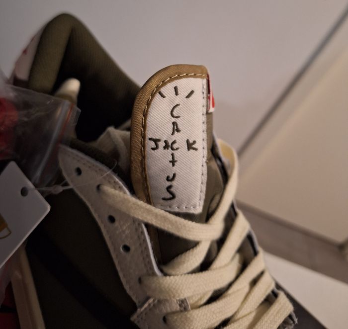 Black friday Nike air Jordan Travis Skott  taille 42  neuve avec étiquettes 🏷 - photo numéro 10