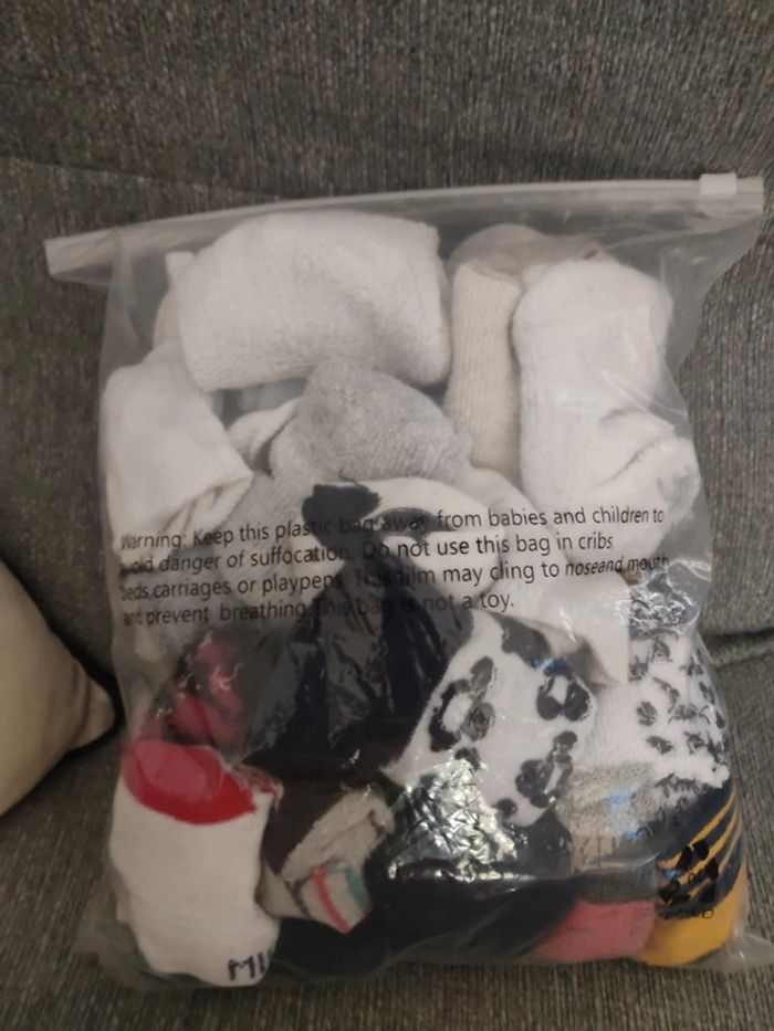 Lot de 28 paires de chaussettes - photo numéro 2