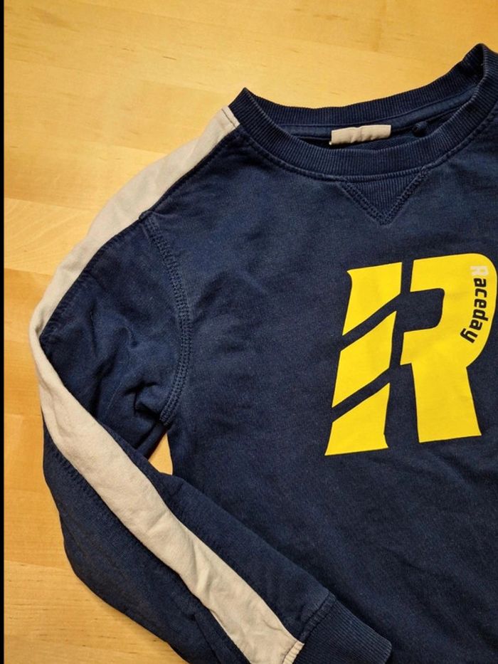 T-shirt manches longues pour garçon taille 6 ans Marque ovs très bon état - photo numéro 5