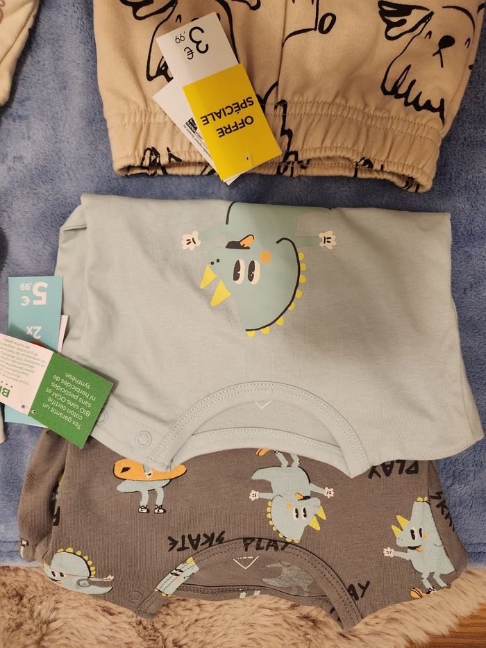 Lot vêtements - photo numéro 4