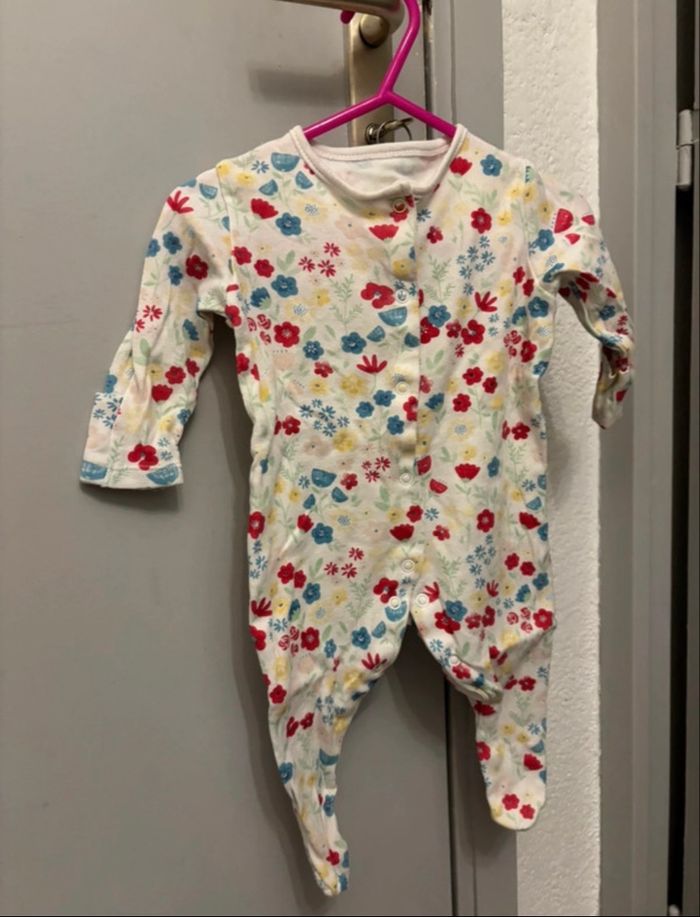 Babigros fleuri primark 3/6 mois - photo numéro 1