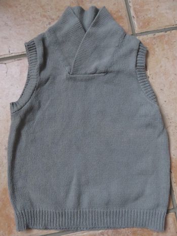 Pull sans manches kiabi 24 mois