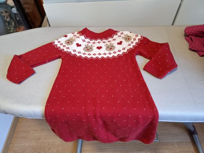 Joli lot de 2 robes hiver 2/3 ans C&A Baby/In Extenso très bon état + chaussons 24 en cadeau - photo numéro 4
