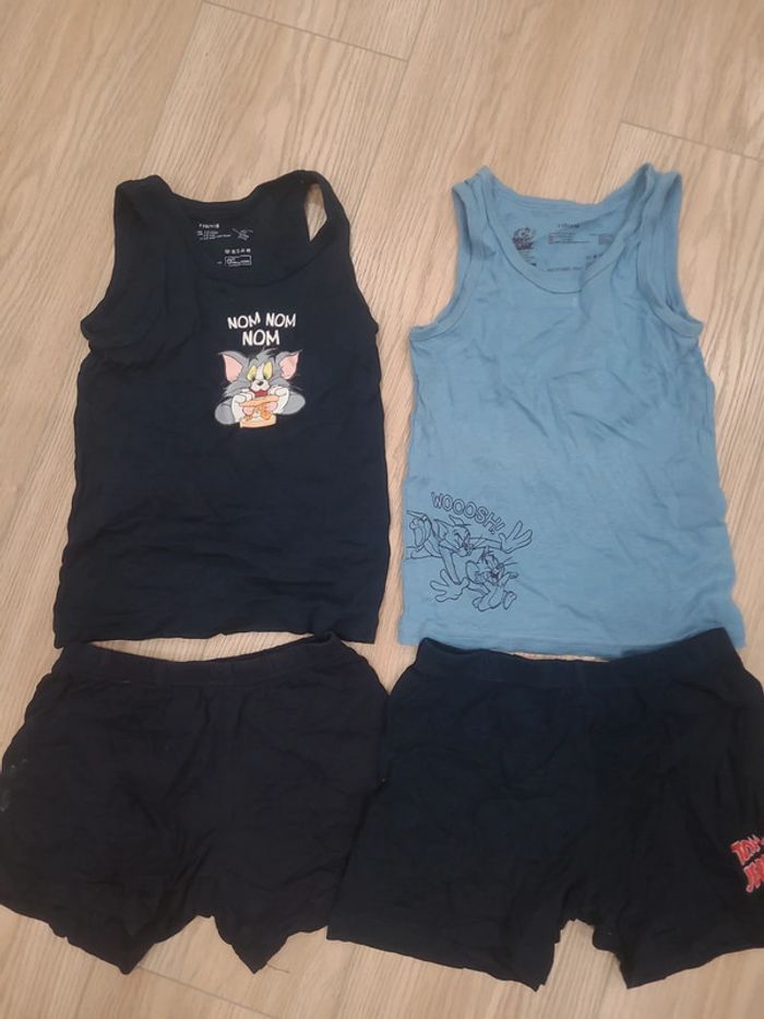 Lot 2 pyjamas