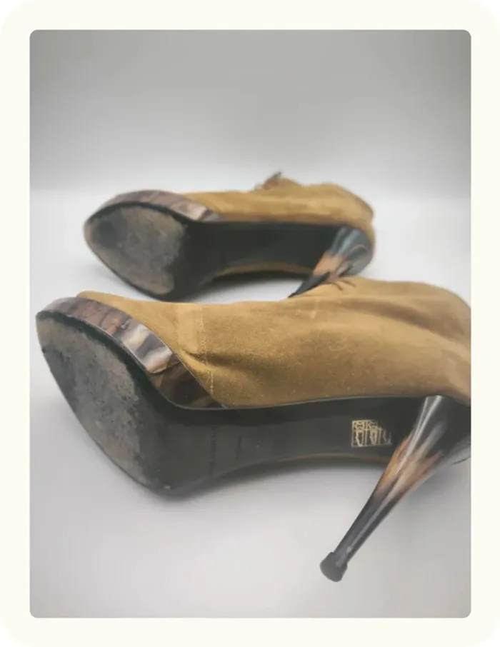 Bottines ouvertes à talons Burberry Taille 40 - photo numéro 6