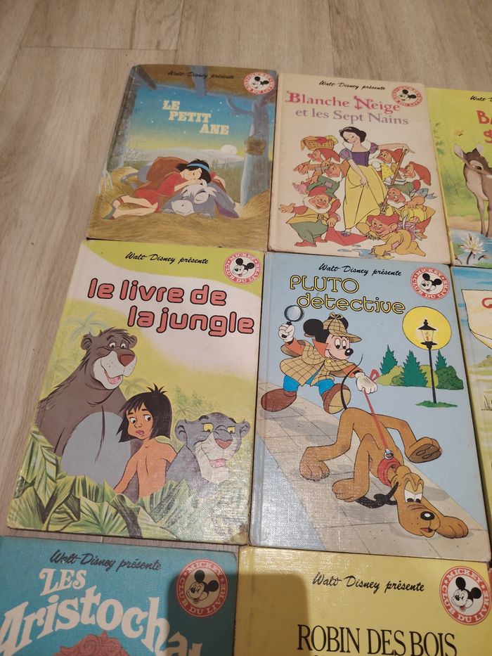 Lot de 9 livres Disney