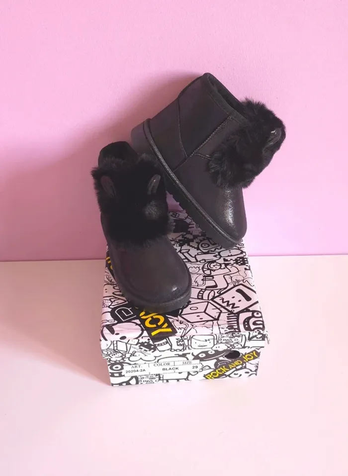 Adorable bottines fourré lapin 🐰 taille 29
