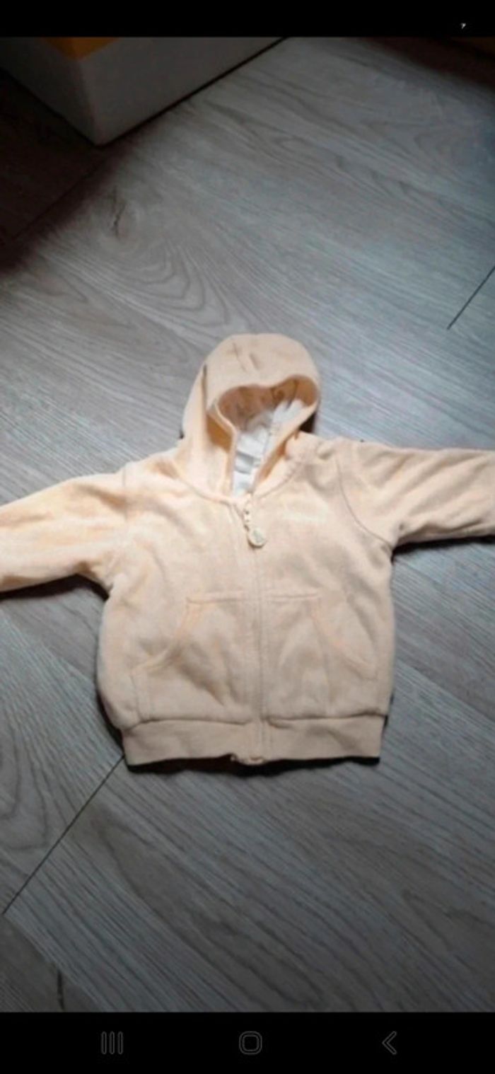 Gilet zippé/ sweat zippé H&M 1-2mois 56cm 👻