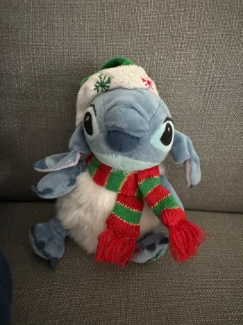 Peluche Disney stitch boule de neige