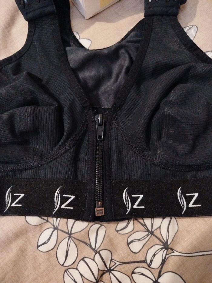 Brassière post opératoire Zbra 85C modèle S 021 - photo numéro 3