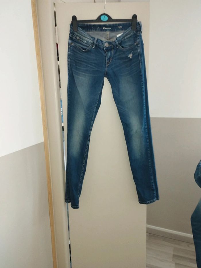 Jean levis