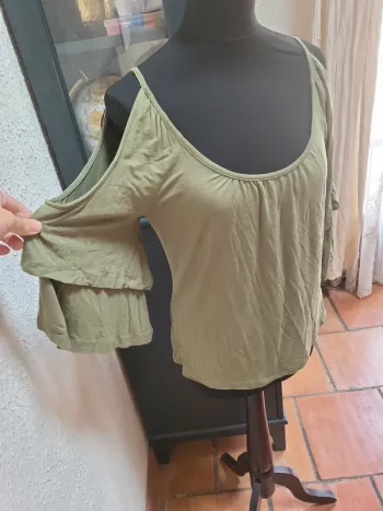 Top épaules dénudé