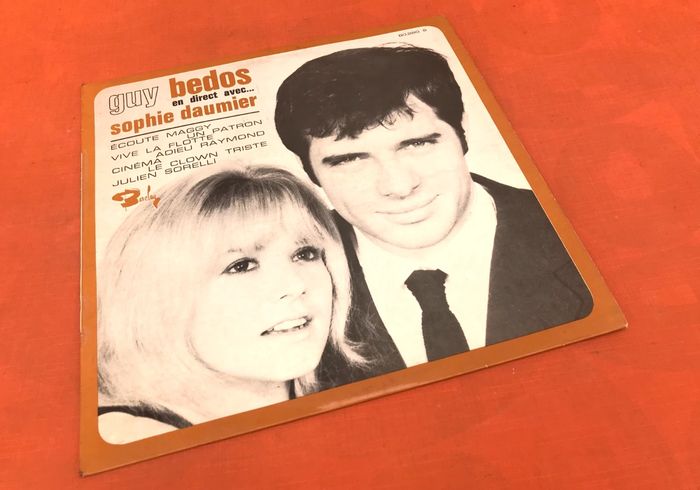 Vinyle 33 tours (25cm) Guy Bedos en direct avec...Sophie Daumier - photo numéro 2