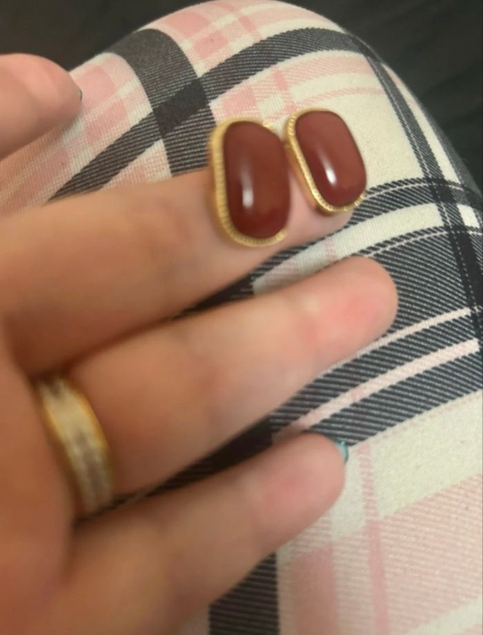 Boucles d’oreilles NEUVES pour femme couleurs bordeaux et doré - photo numéro 6