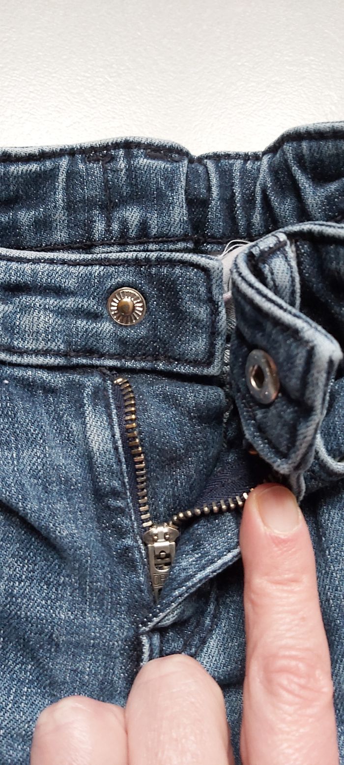 Jeans 110 cm - photo numéro 3