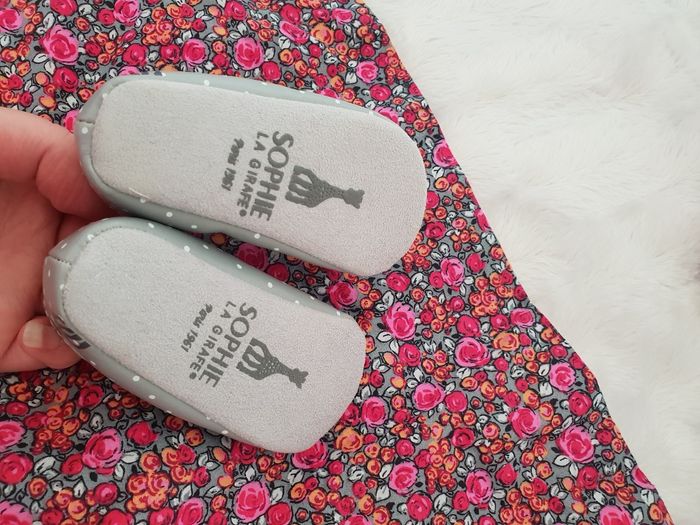 Chaussures Sophie la girafe NEUVES - photo numéro 9