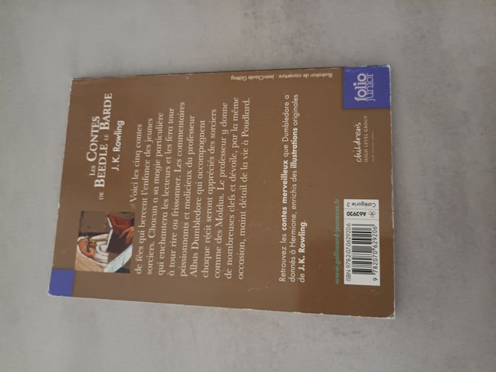 Livre Les contes de Beedle le barde - Harry Potter - photo numéro 2
