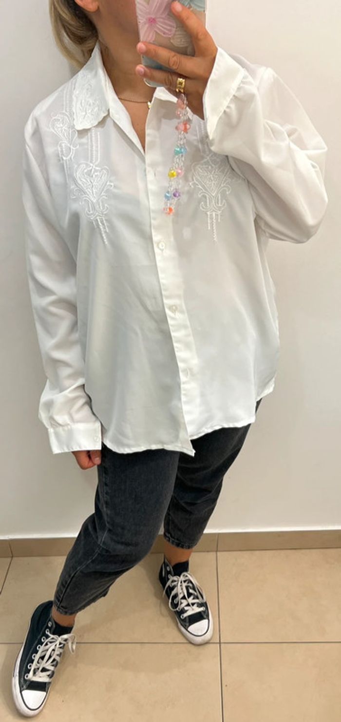 Chemise blanche brodée Taille 46 - photo numéro 5