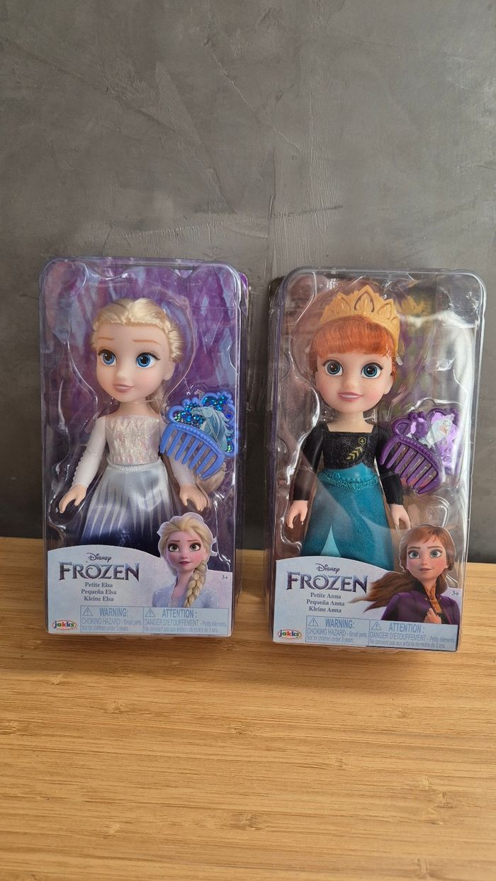 Lot de 2 poupées Elsa et Anna Frozen Disney