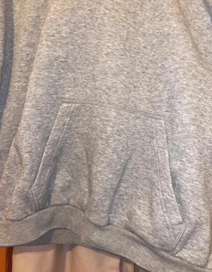 Sweat adidas à capuche - photo numéro 3