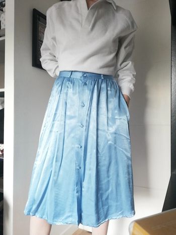 Jupe MI-longue satin bleu clair maison kitsuné boutons taille 34 femme neuve