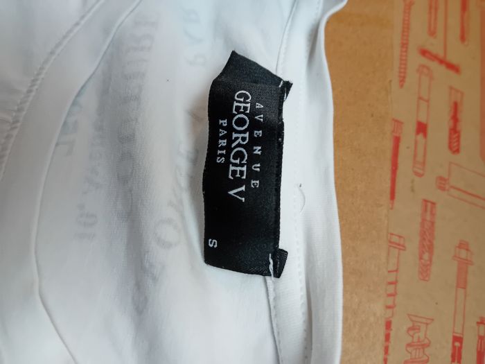 The shirt avenue Georges 5 - photo numéro 5