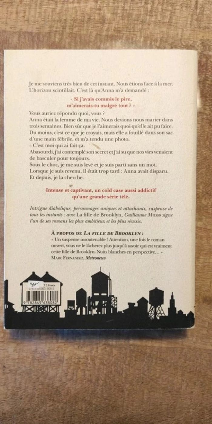 Livre grand format "La fille de Brooklyn" de Guillaume Musso - photo numéro 2