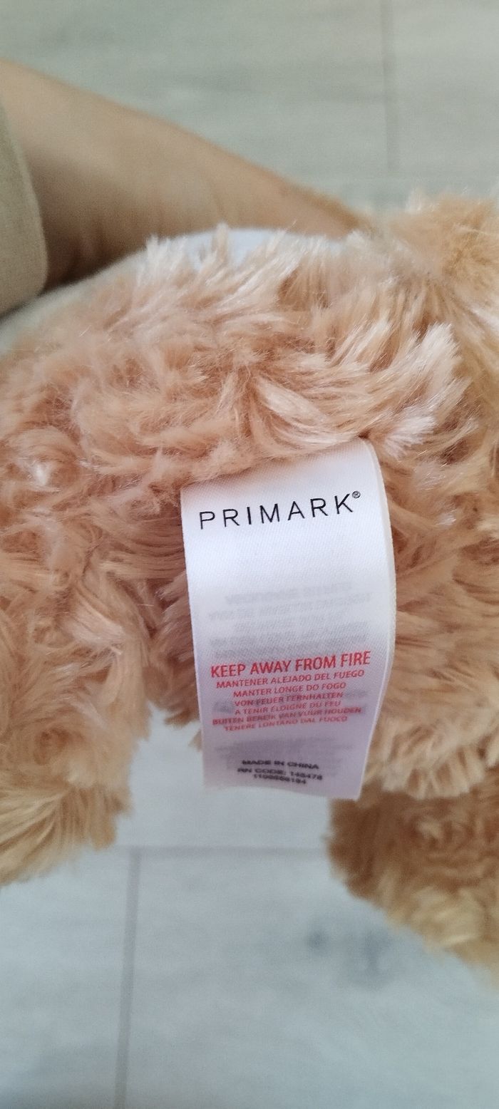 Peluche ours avec t-shirt Londres Primark - photo numéro 3