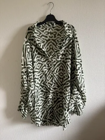 Chemise à motifs