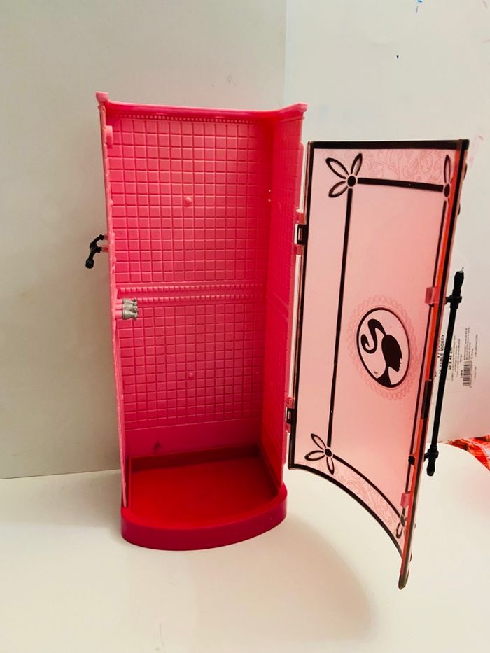 Salle de bain Barbie - photo numéro 2