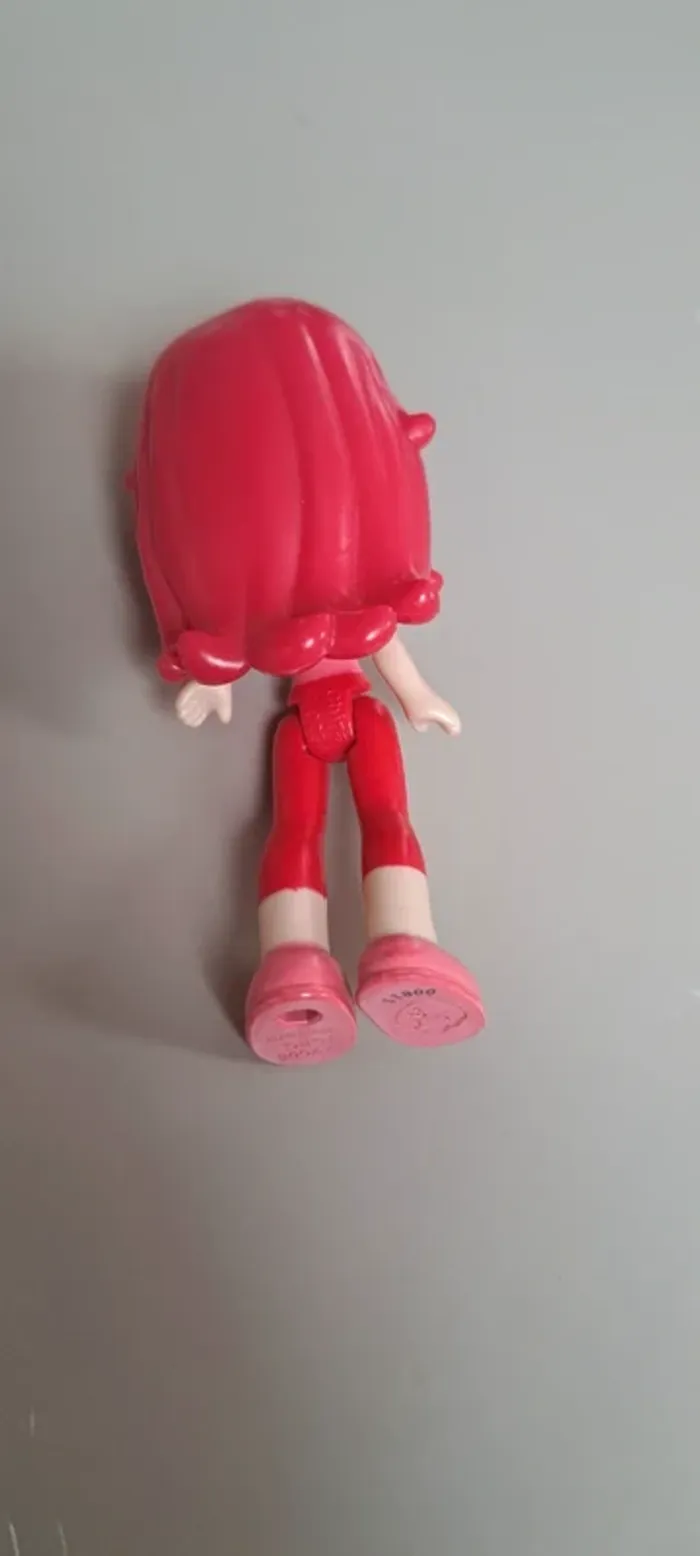 Figurine Charlotte aux fraises - photo numéro 3