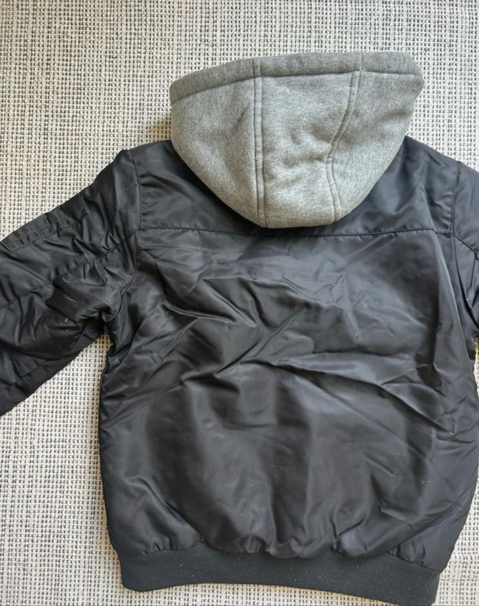 Blouson bombers à capuche 7/8 ans primark - photo numéro 2