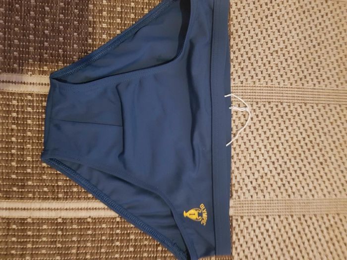 Maillot de bain neuf 12 ans