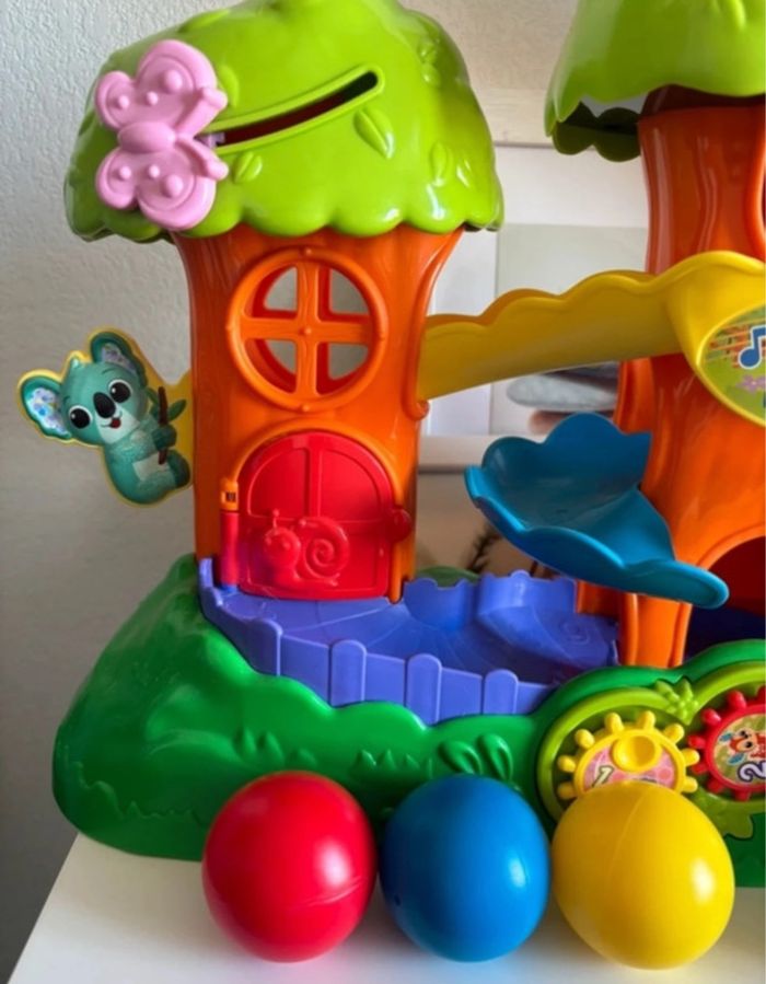 Mon arbre à balles interactif