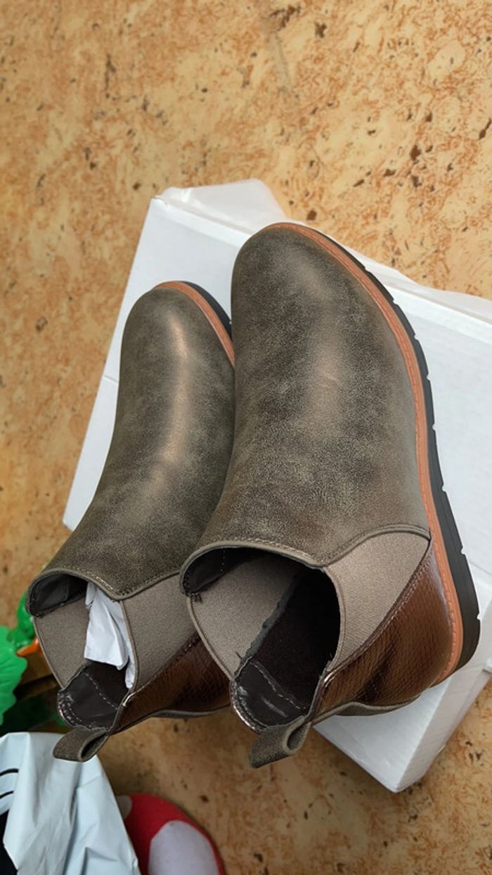 Jolie paire de bottines pointure 36 neuves jamais portées - photo numéro 5