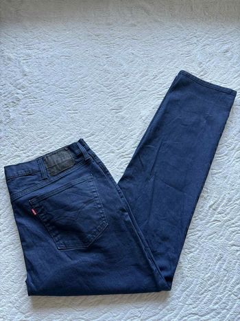 Jean Levi’s homme 541 Athletic taper regular straight droit W39 L34 48/50 XL/2XL enduit bleu marine