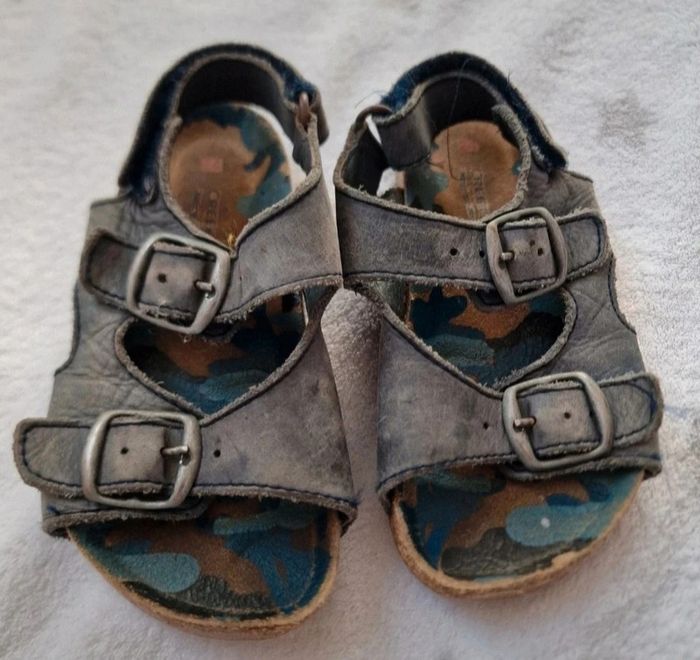 Nu-pieds pointure 24