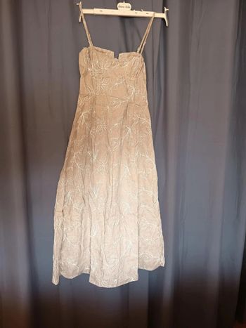 Robe longue dessus cheville. Marque HH