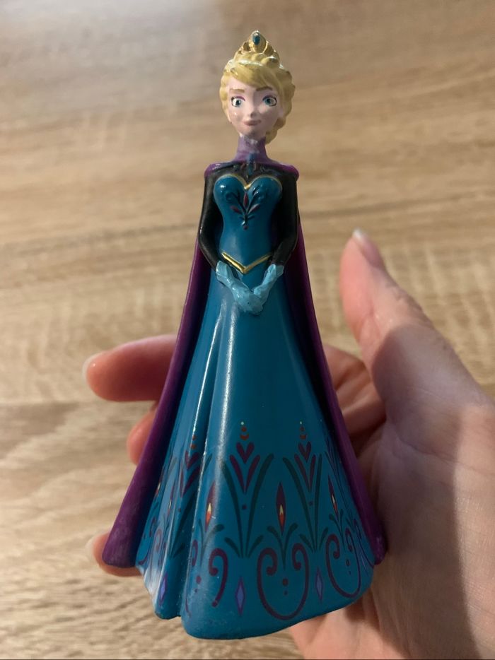 Figurines Elsa et Sven la reine des neiges - photo numéro 6
