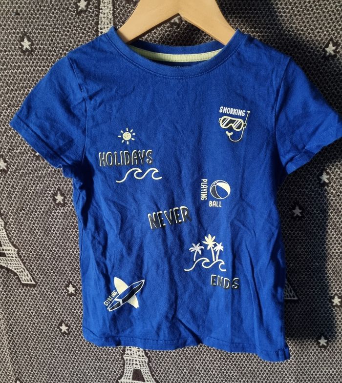 T-shirt bleu imprimé 6ans